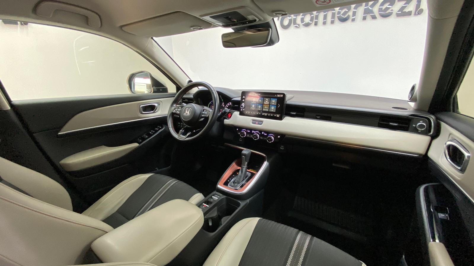 HONDA HR-V 23